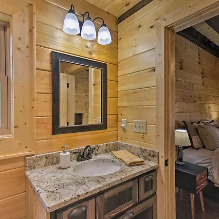 Hilltop Cabin On 5 Acres With Hot Tub And Waterfall! Bryson City Exterior photo