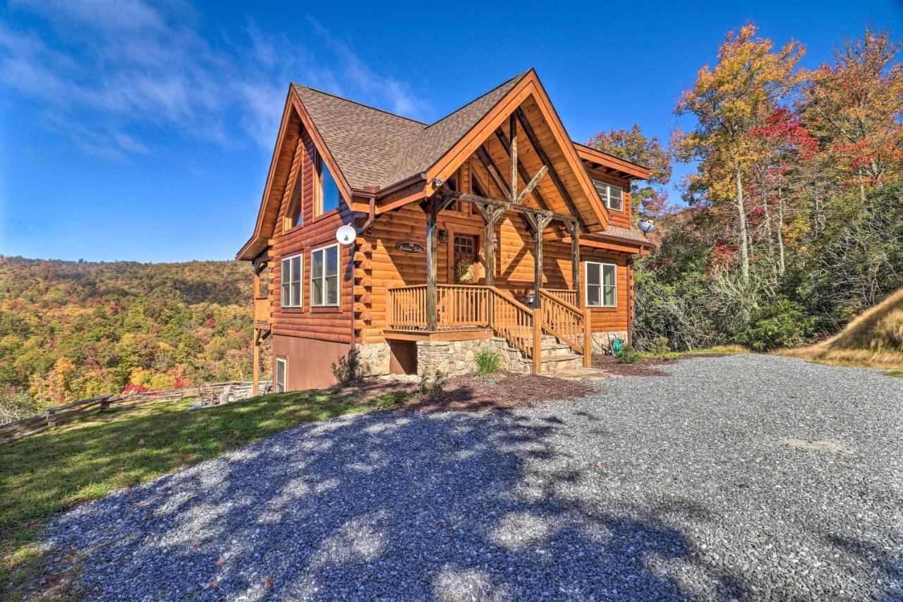 Hilltop On 5 Acres With Hot Tub And Waterfall! Holiday home